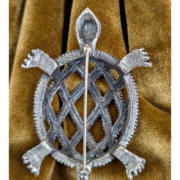 Vintage Silver Tone Turtle Brooch Textured Openwork Shell Statement Animal Pin - Picture 2 of 2